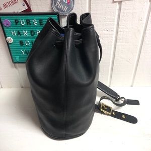 Vintage Large Coach Bixby Leather Drawstring Sling Bucket Backpack Purse 9929